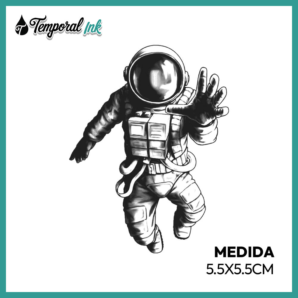 Tatuaje Astronauta Flotando